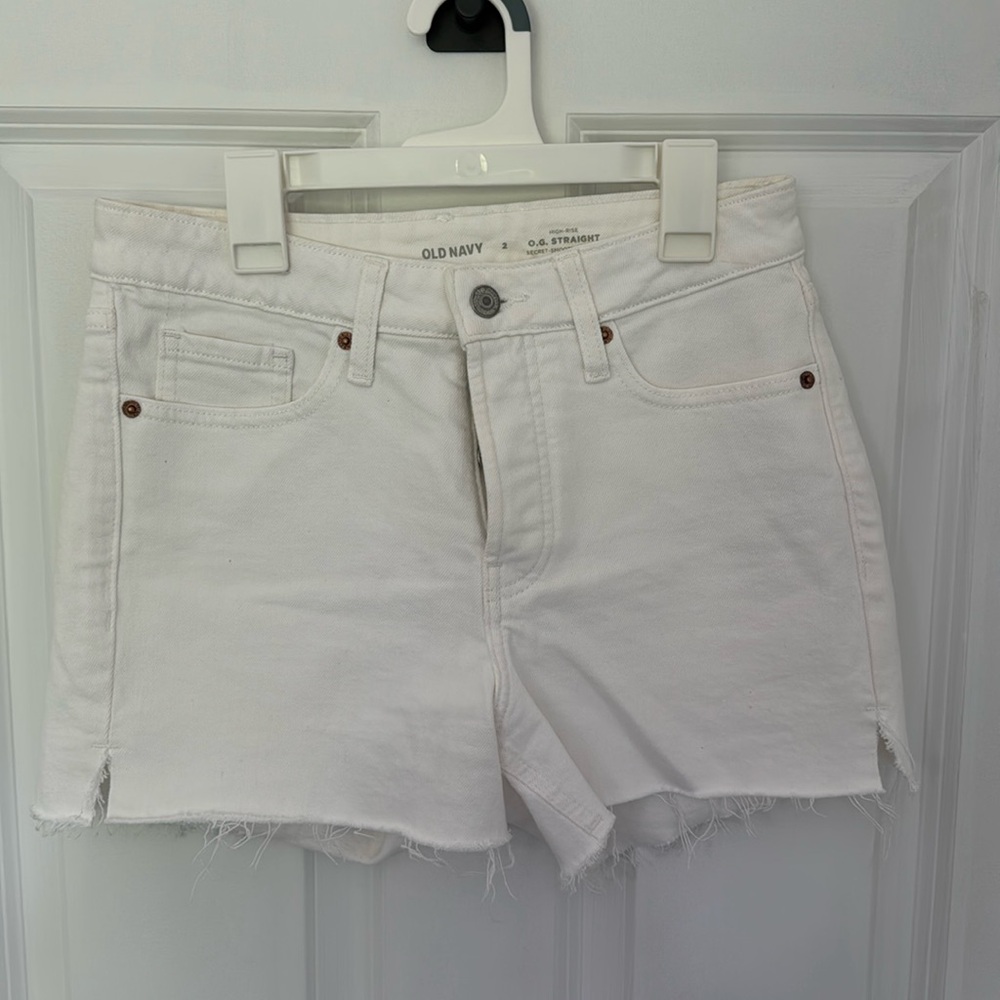 Old Navy O.G. Straight high rise shorts